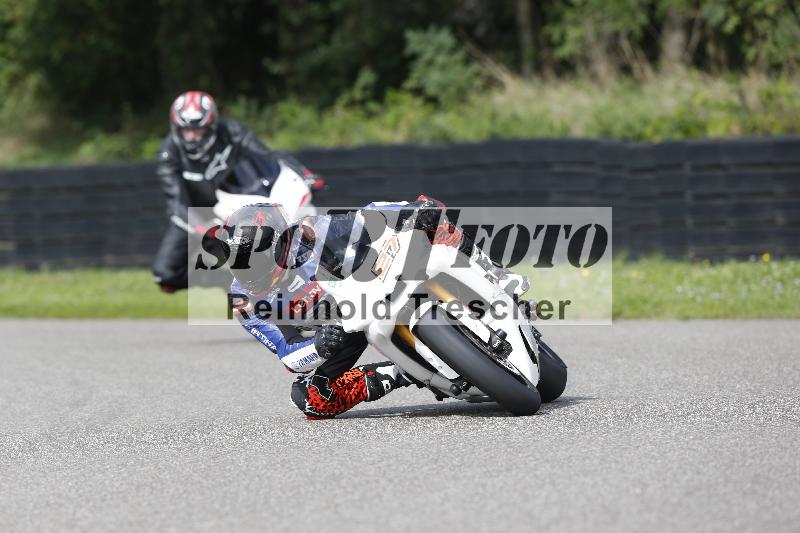 /Archiv-2025/53 16.09.2025 Track Day Domi Aegerter ADR/Gruppe gruen/27